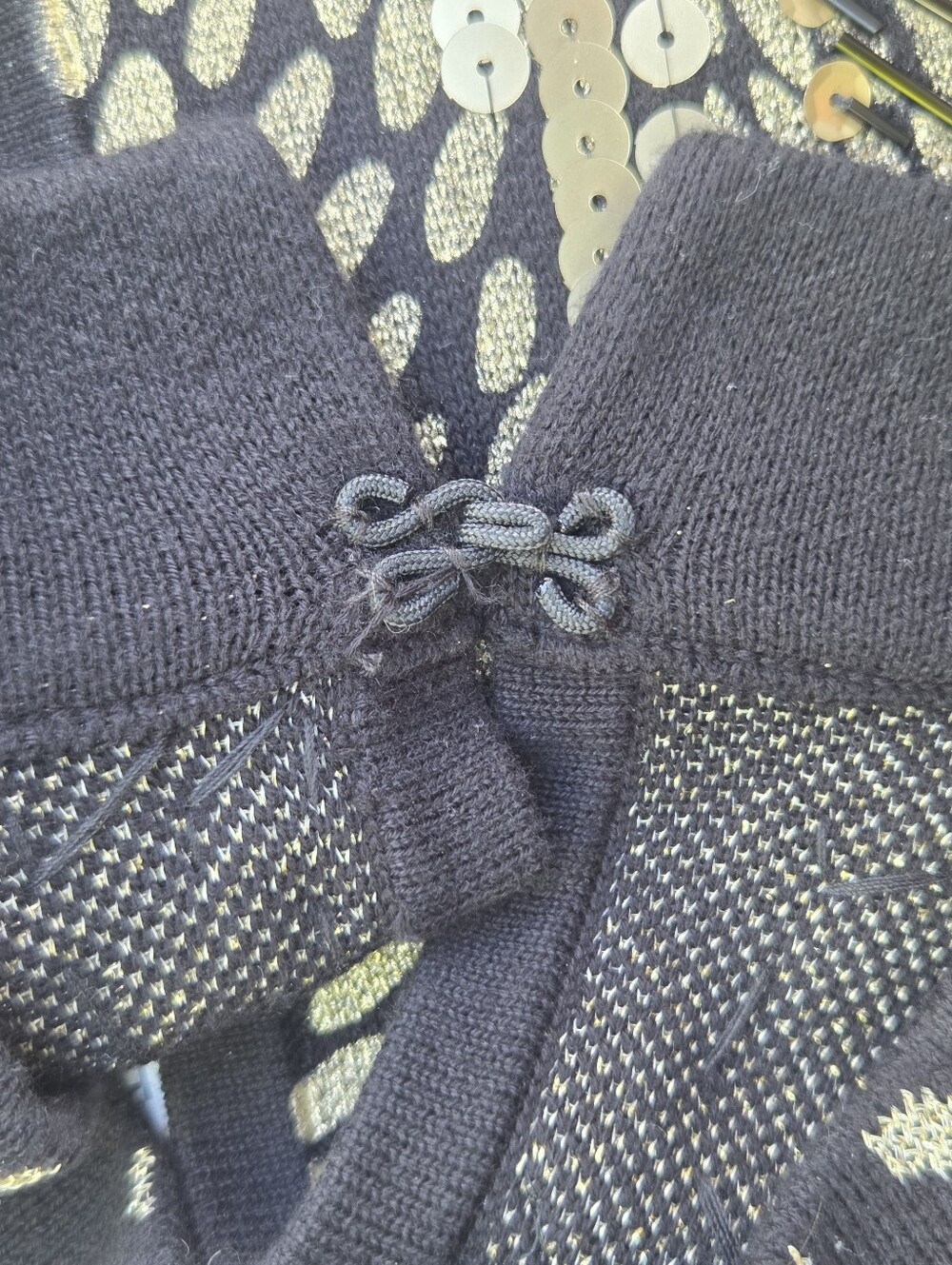 NWT Chico's Cardigan Sweater Black & Gold Sequin Metallic Open Front Size-1(M) - Picture 11 of 14